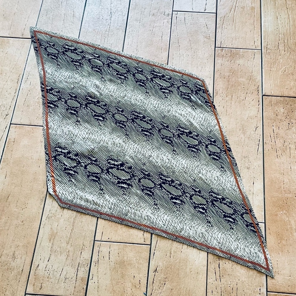 Zara Pleated Diamond Shaped Animal Print Scarf